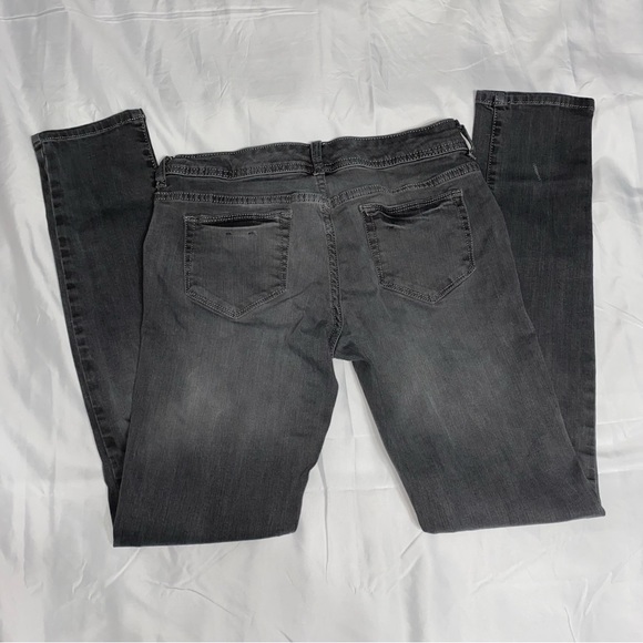 Skinny Jeans - Picture 5 of 5